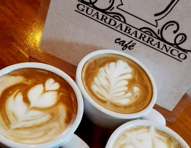 Guardabarranco Café en León, Nicaragua