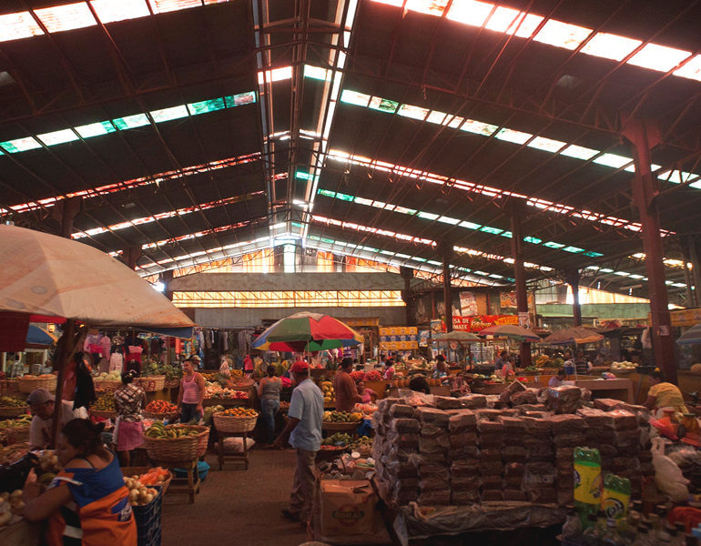 Mercado La Estación en León, Nicaragua