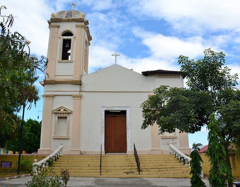 Iglesia San Nicolás de Tolentino El Laborío en León, Nicaragua