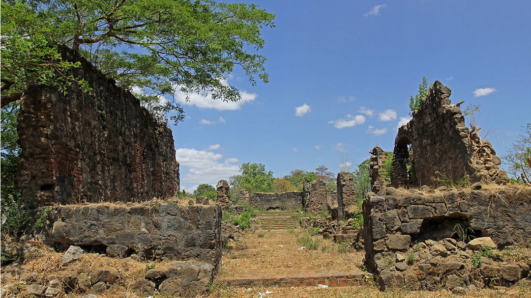 Ruinas de la Iglesia Veracruz en León, Nicaragua I Visit León - VISIT LEÓN