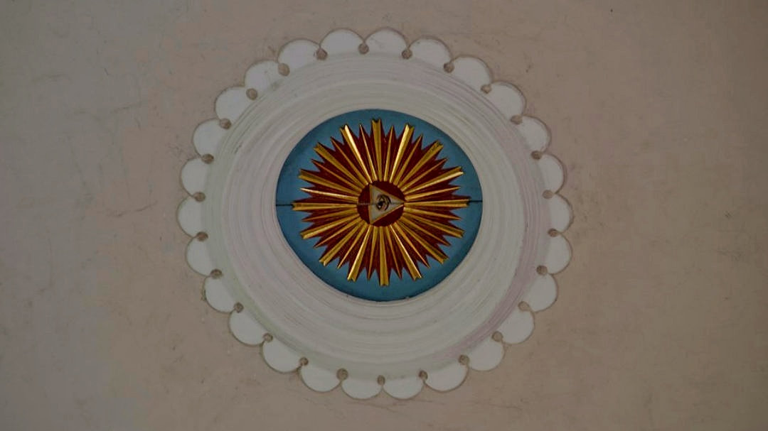 los 7 ojos de la catedral de león nicaragua