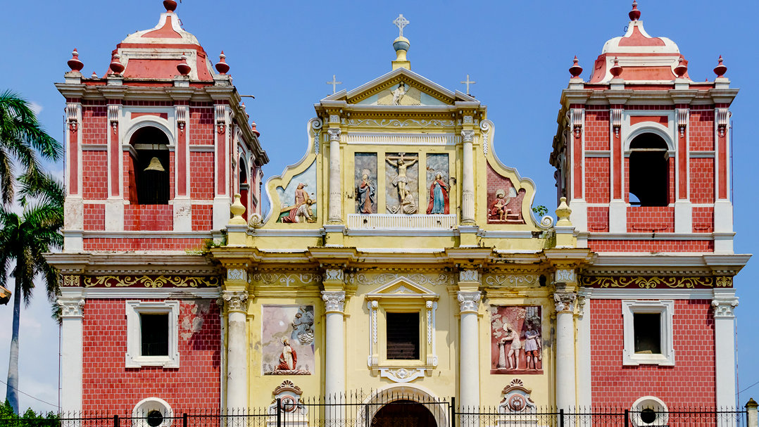 Iglesia Dulce Nombre de Jesús - El Calvario | León - VISIT LEÓN